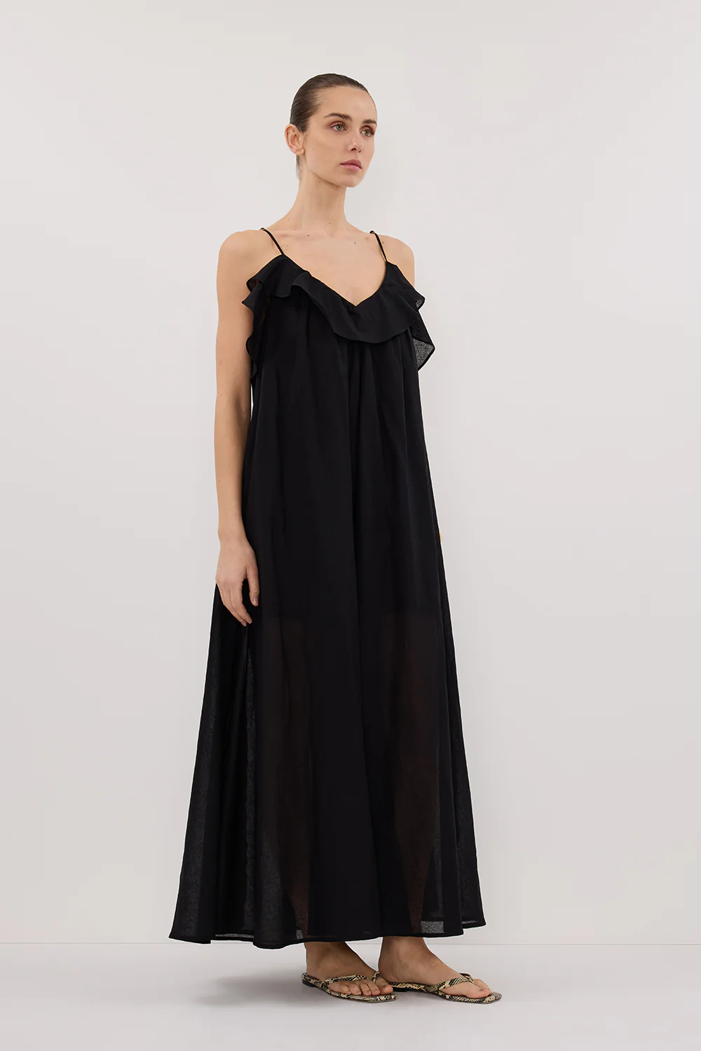 CAPRI BLACK LINEN BLEND MAXI DRESS - Yukikoi
