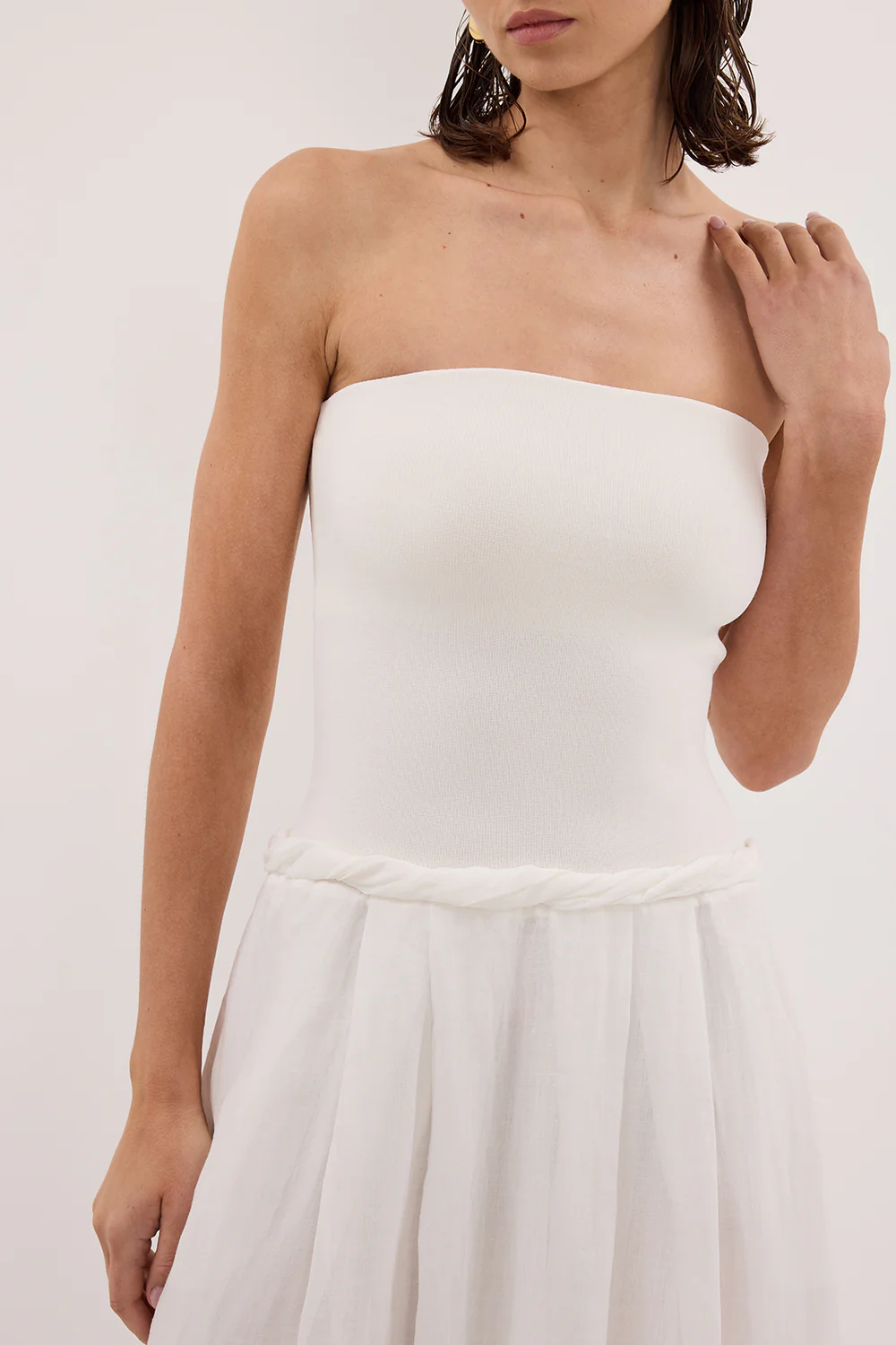 COCO WHITE STRAPLESS HYRBID MIDI DRESS - Yukikoi