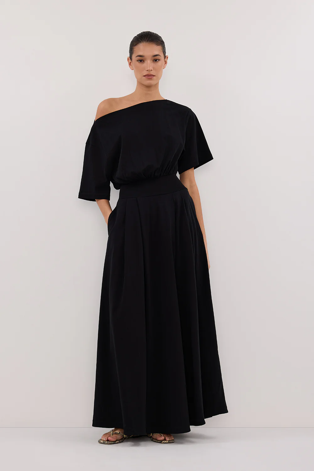 ESME BLACK ASYM MAXI DRESS - Yukikoi