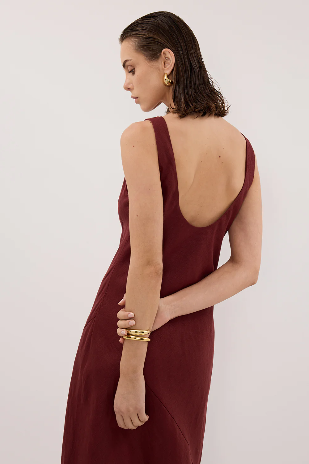 LACY SAHARA SLEEVELESS LINEN MIDI DRESS - Yukikoi