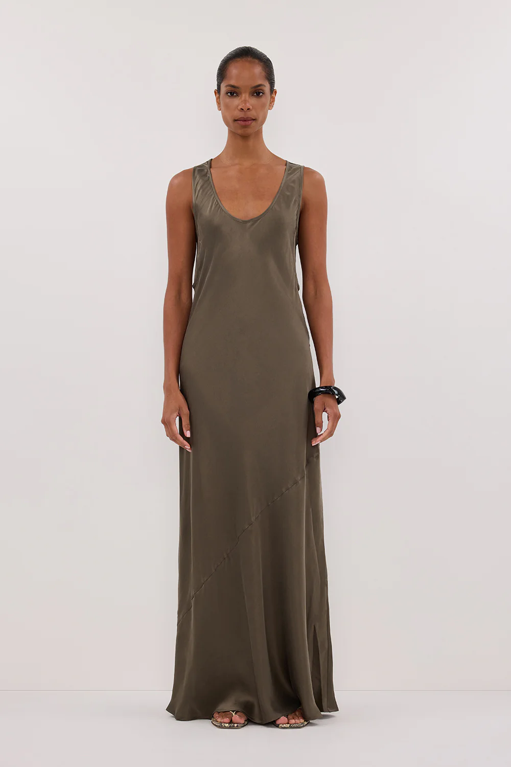 DARCY OLIVE SILK MAXI DRESS - Yukikoi
