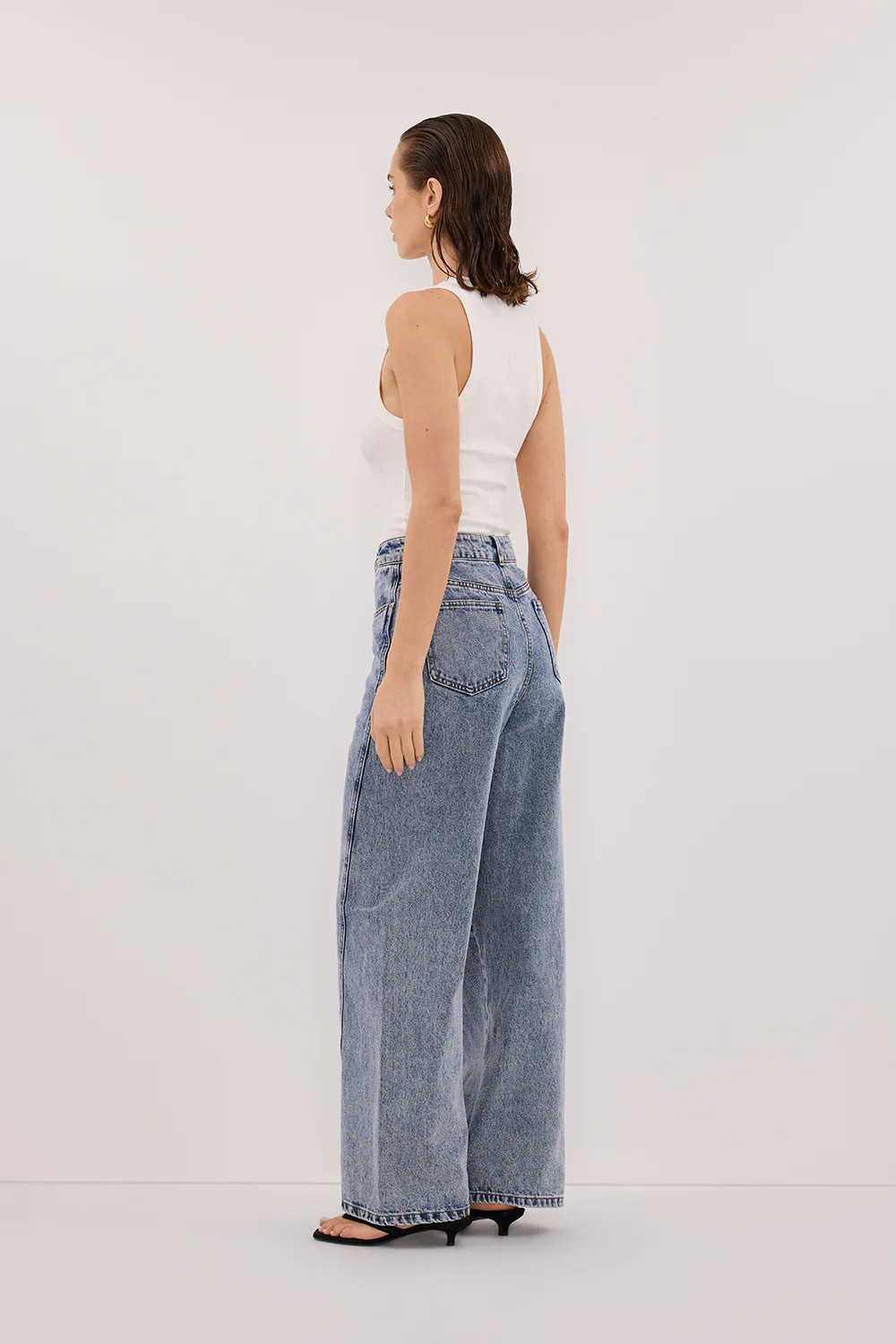 CARSON MID BLUE WIDE LEG JEAN - Yukikoi