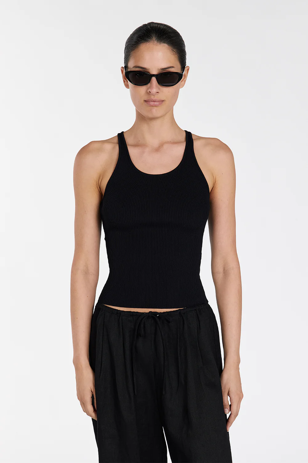 ?ZION BLACK SCOOP TANK - Yukikoi