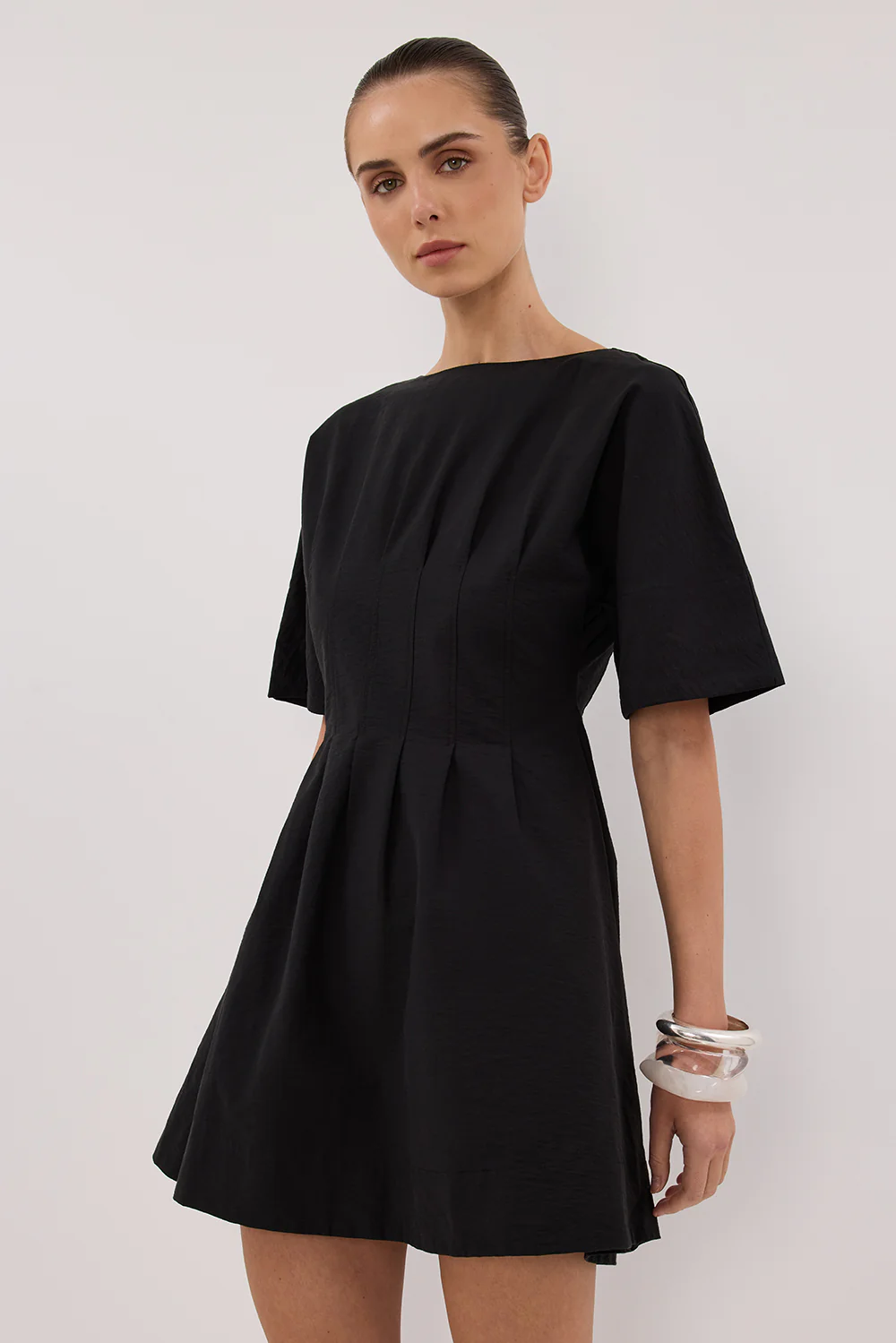 DAPHNE BLACK SLEEVED MINI DRESS - Yukikoi