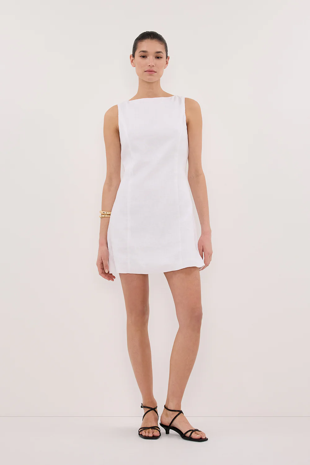 LACY WHITE SLEEVELESS LINEN MINI DRESS - Yukikoi