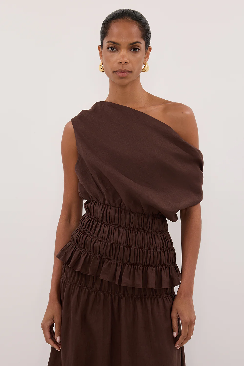 MAIA COCOA SLEEVELESS LINEN SHIRRED TOP - Yukikoi