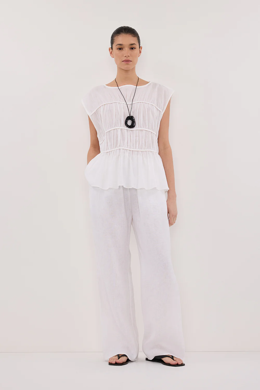 FLYNN WHITE LINEN BLEND TIERED TOP - Yukikoi