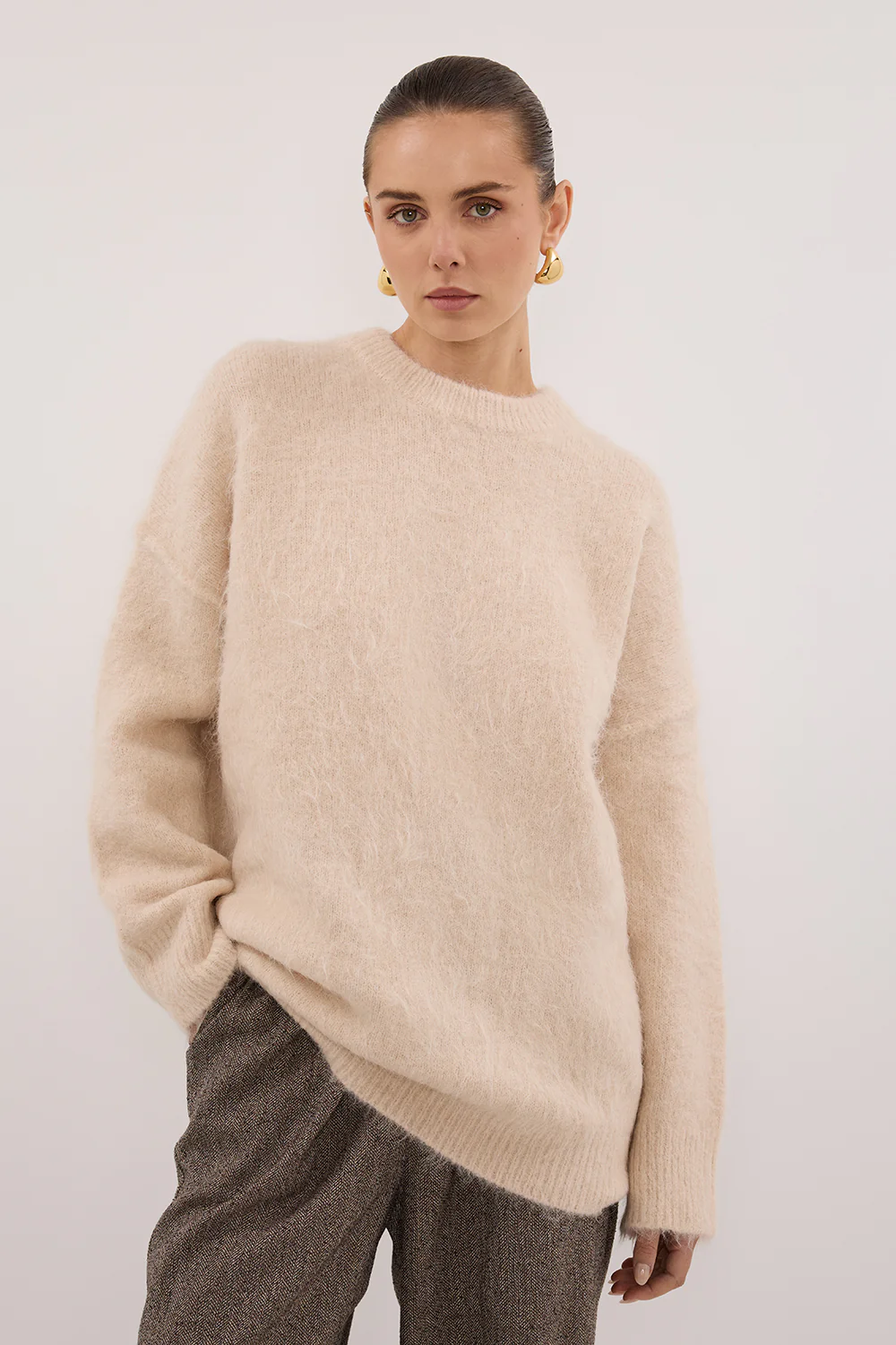 SALMA CREAM LONGLINE JUMPER - Yukikoi