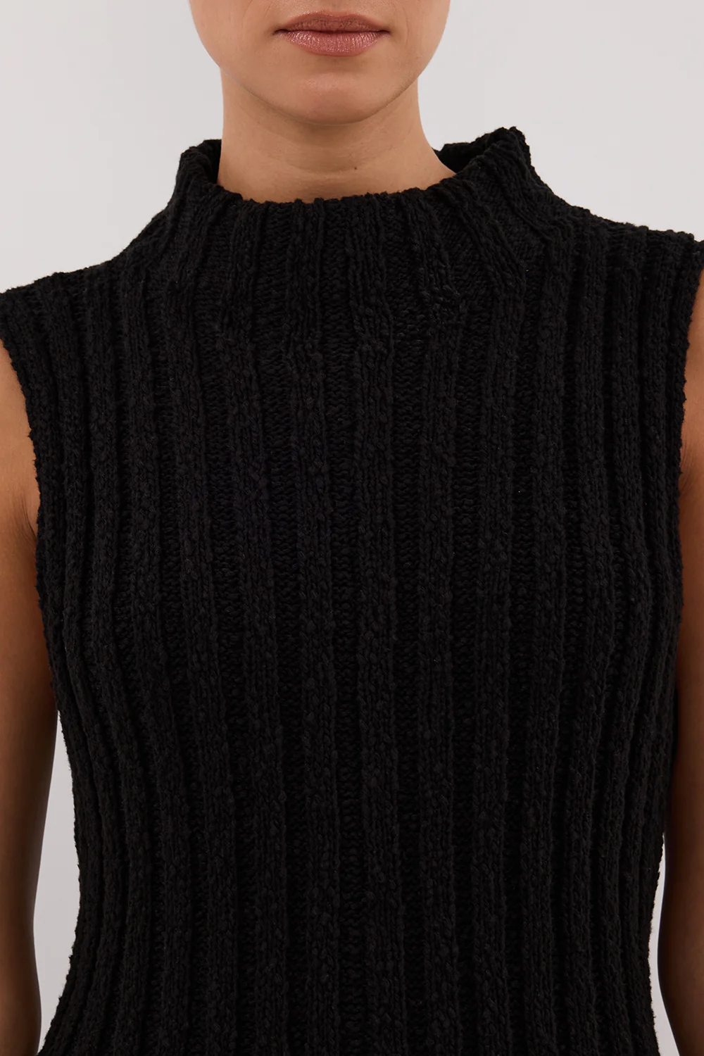 VERO BLACK KNIT MINI DRESS - Yukikoi