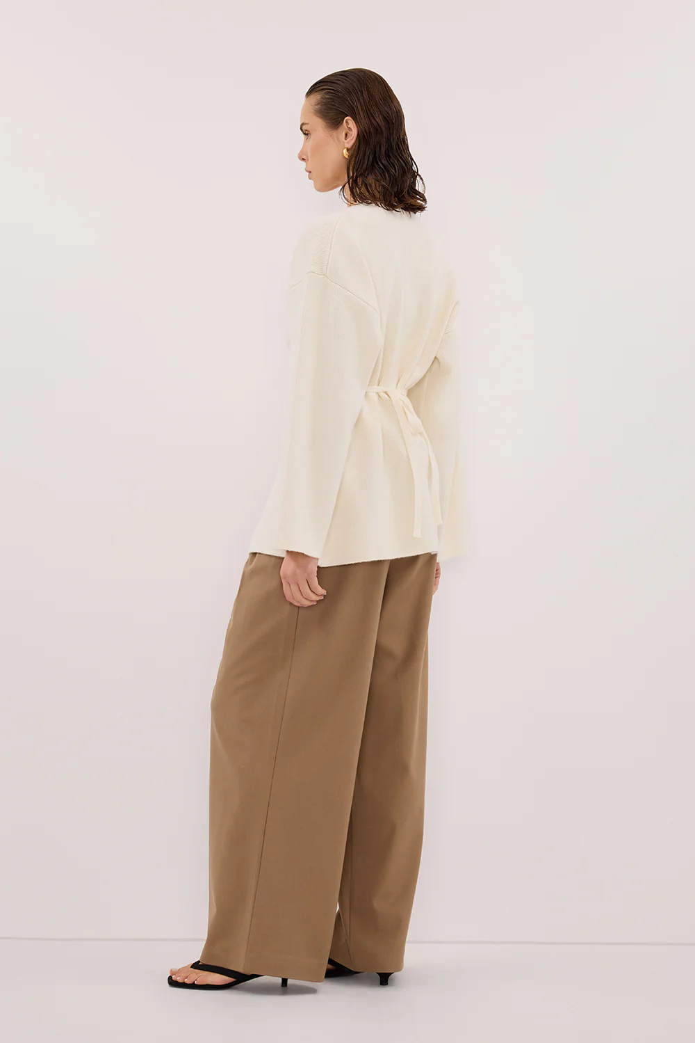 SCOUT CREAM LONG SLEEVE KNIT TOP - Yukikoi