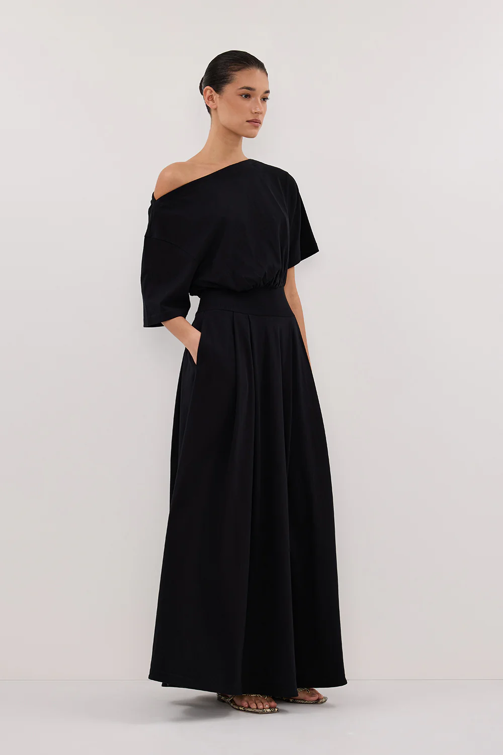 ESME BLACK ASYM MAXI DRESS - Yukikoi