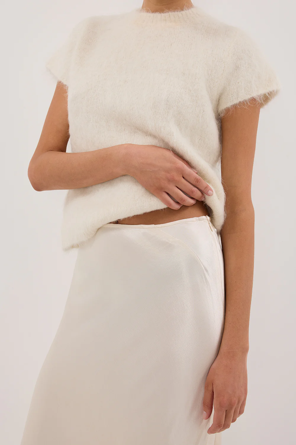 CHARLI CREAM SATIN MAXI SKIRT - Yukikoi