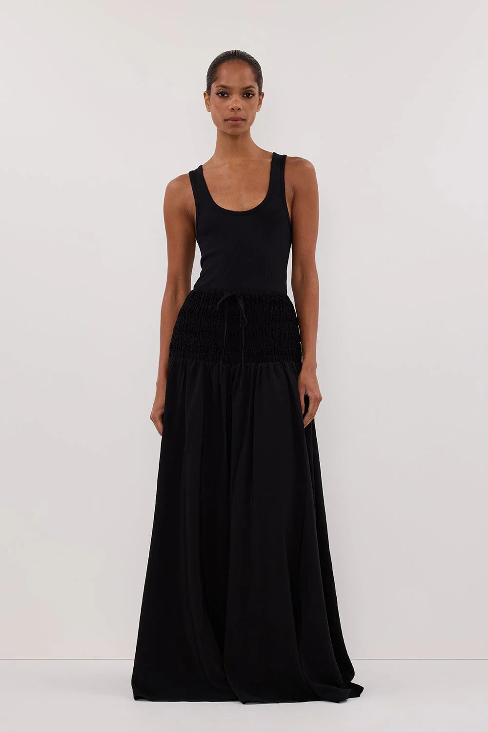SIERRA BLACK TEXTURED MIDI SKIRT - Yukikoi