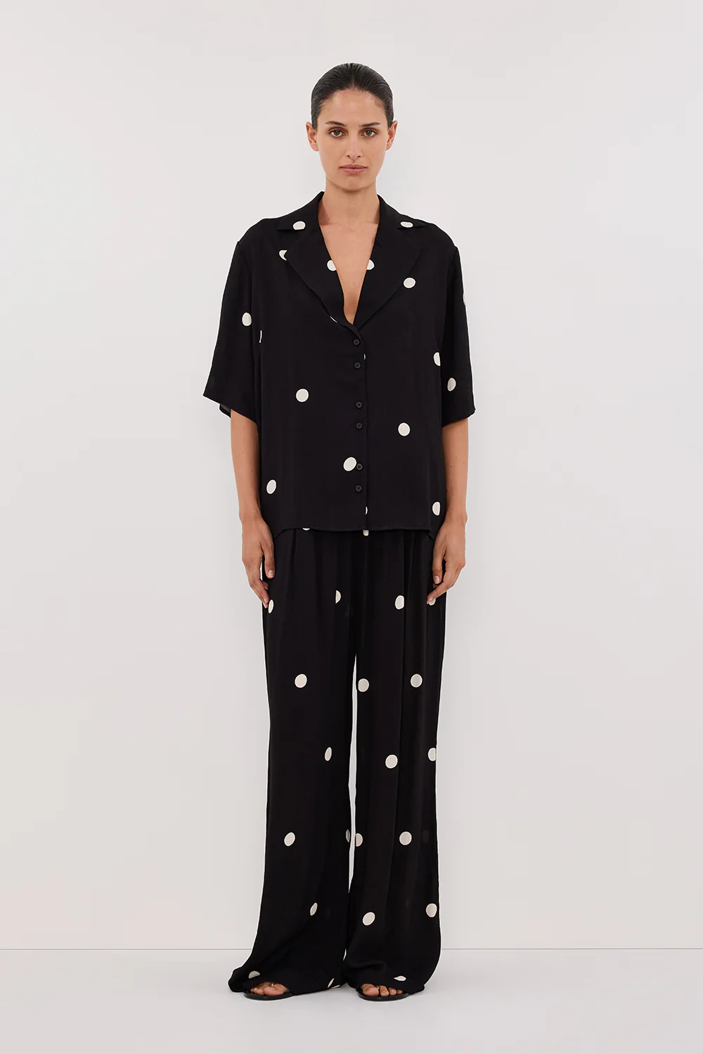 LAURA SPOT SHORT SLEEVE SHIRT - Yukikoi