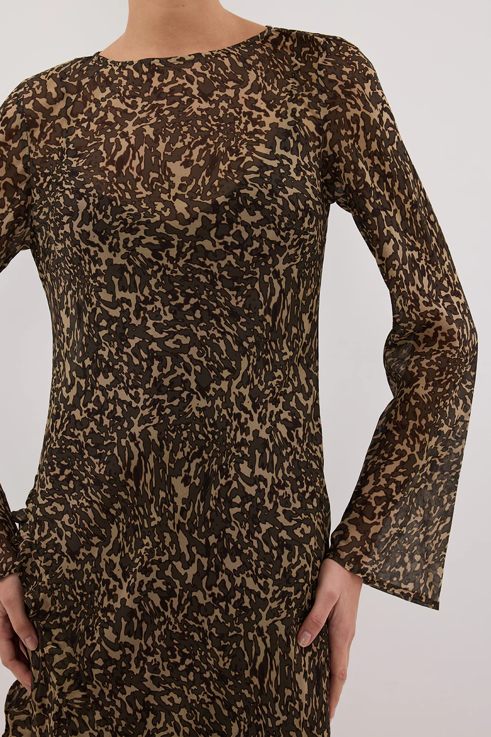 MARVILLA CHOC LONG SLEEVE MAXI DRESS - Yukikoi