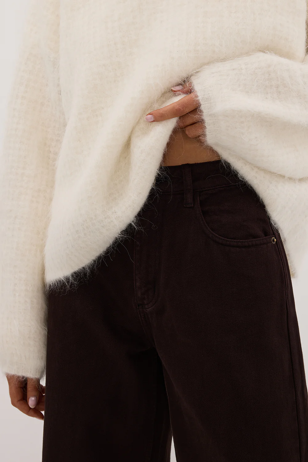 REAGAN 2.0 BURNT CHOC TALL SLOUCHY JEAN - Yukikoi