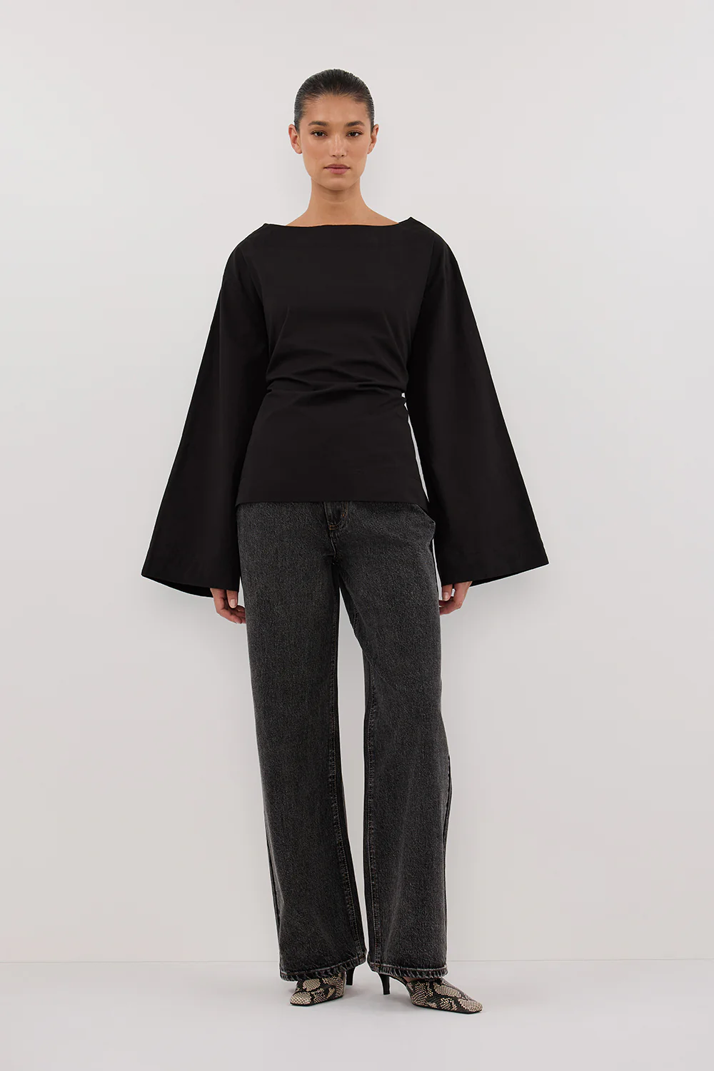 IVY BLACK LONG SLEEVE TOP - Yukikoi