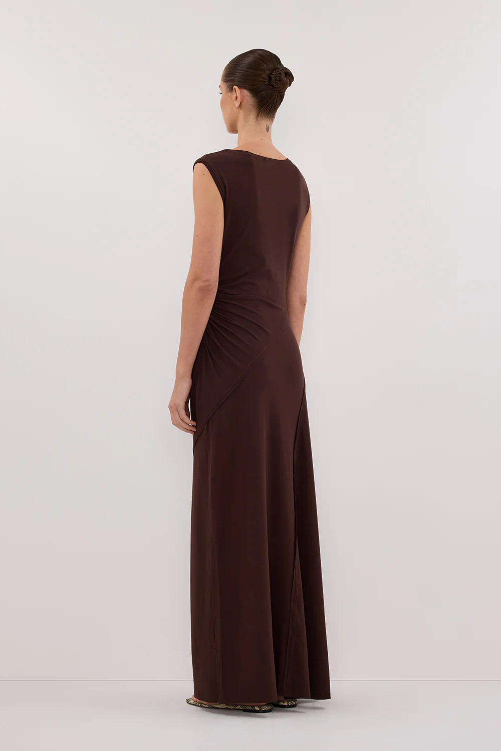 HADLEY CHOC SLEEVELESS KNIT MAXI DRESS - Yukikoi