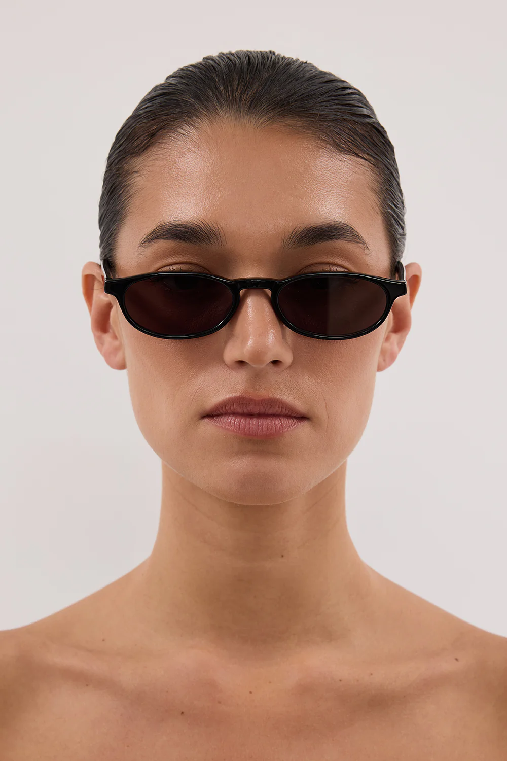 VELVET CANYON BLACK VOYAGEUSE SUNGLASSES - Yukikoi