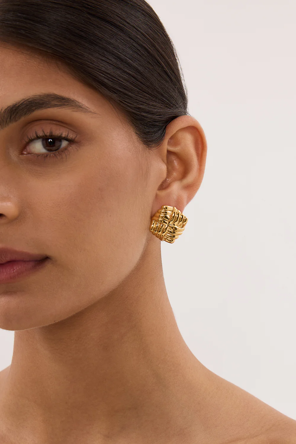 HEAVEN MAYHEM GOLD WIND EARRING - Yukikoi