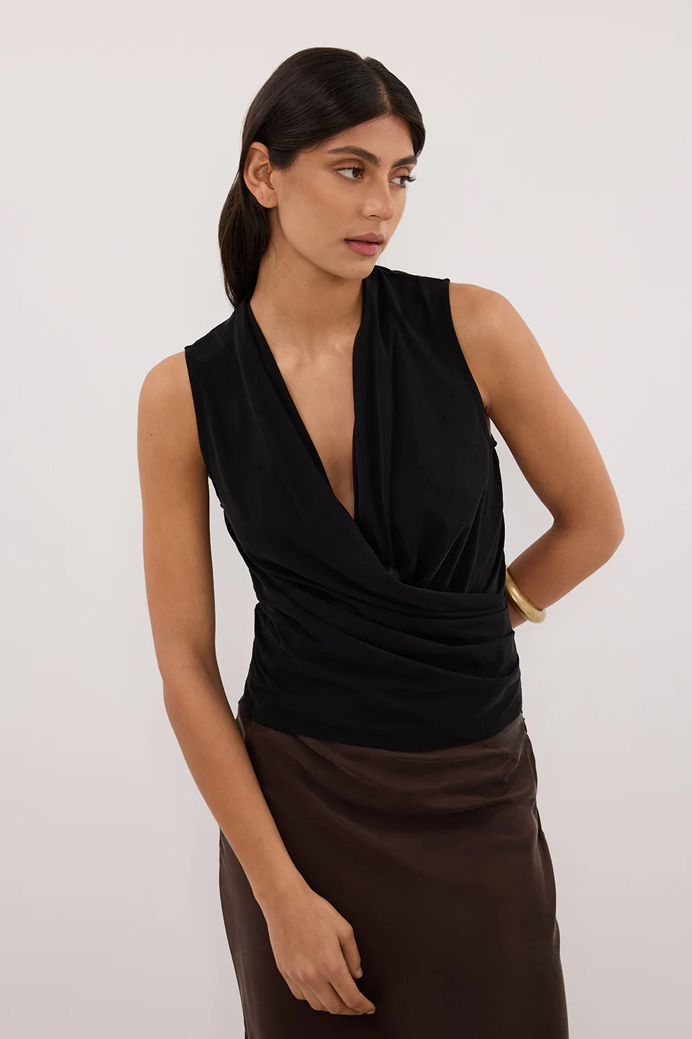 FELICITY BLACK SLEEVELESS WRAP TOP - Yukikoi