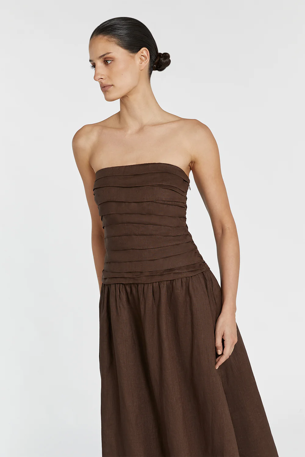 CATANIA BITTER CHOC LINEN STRAPLESS MIDI DRESS - Yukikoi