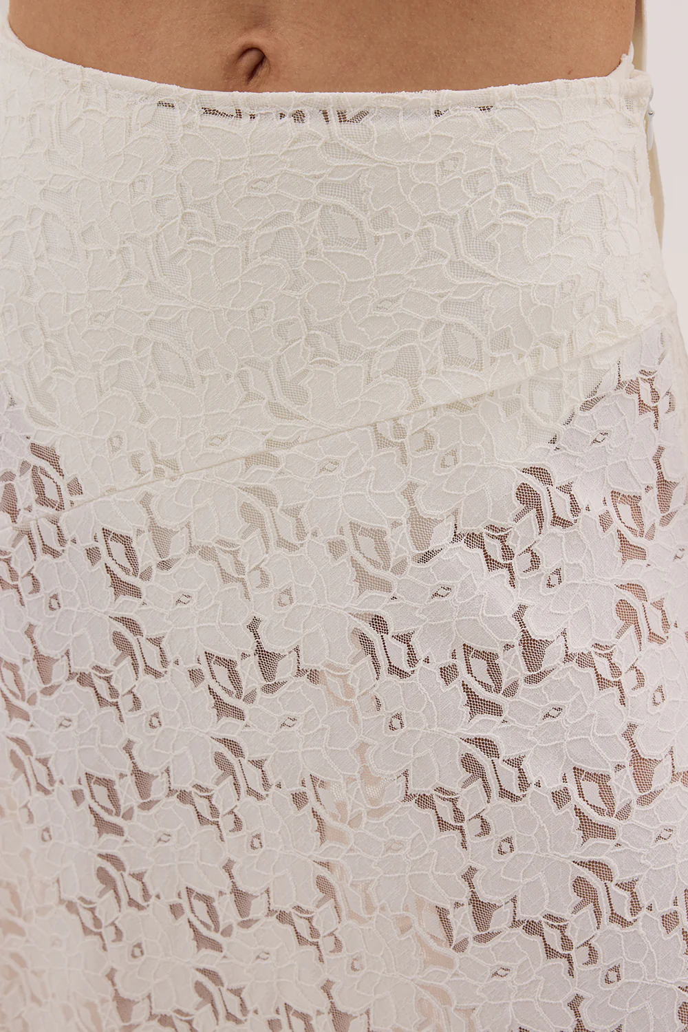 LOULA WHITE LACE SKIRT - Yukikoi