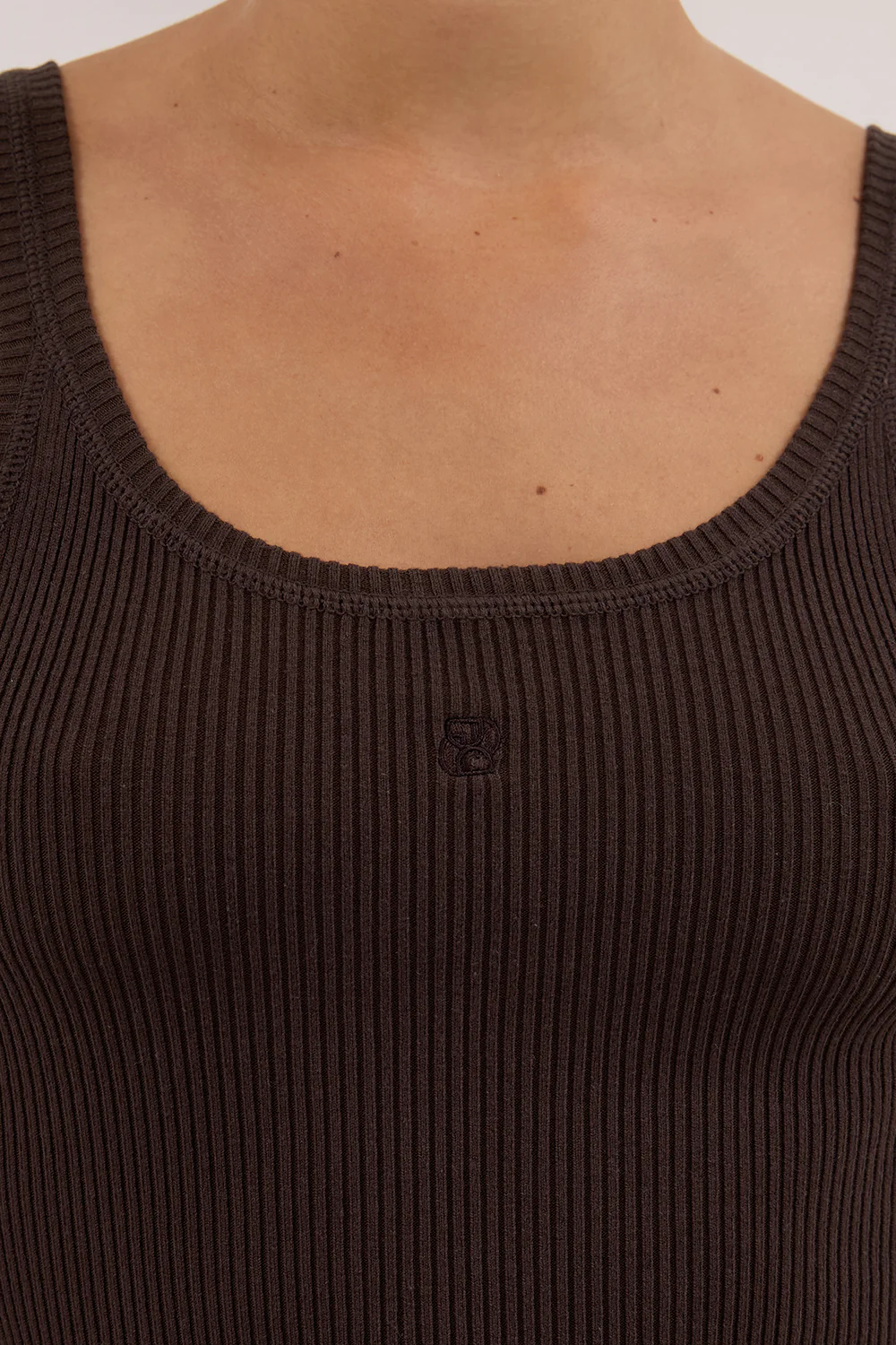 SIGNATURE CHOC SCOOP TANK - Yukikoi