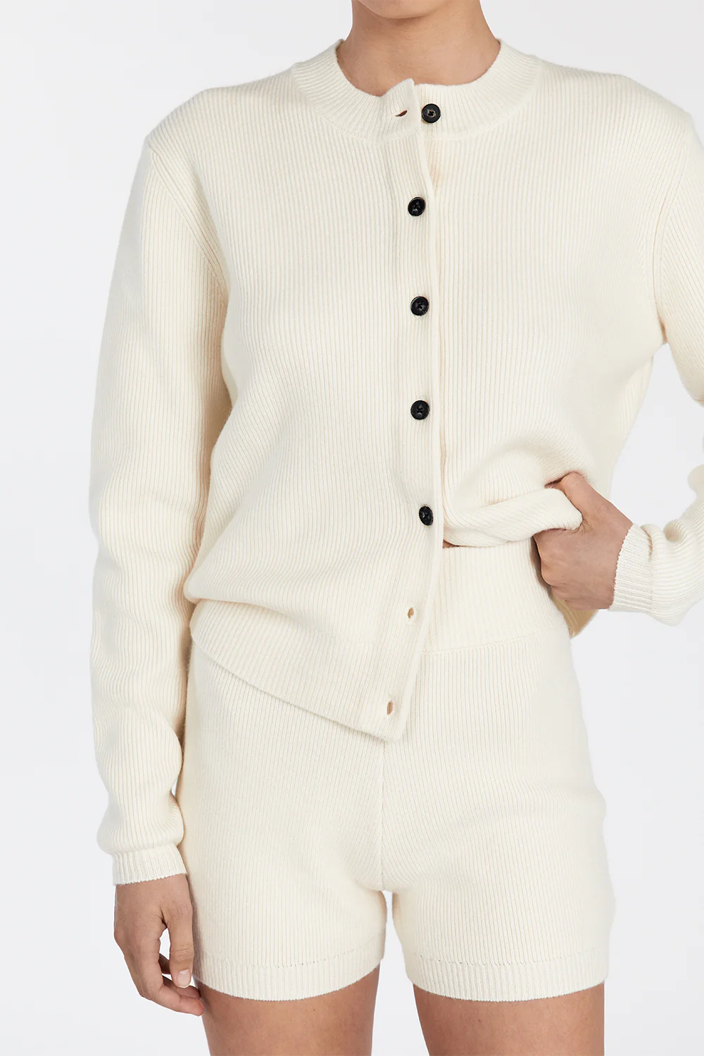 AXEL CREAM CASHMERE BLEND BOXER SHORT - Yukikoi