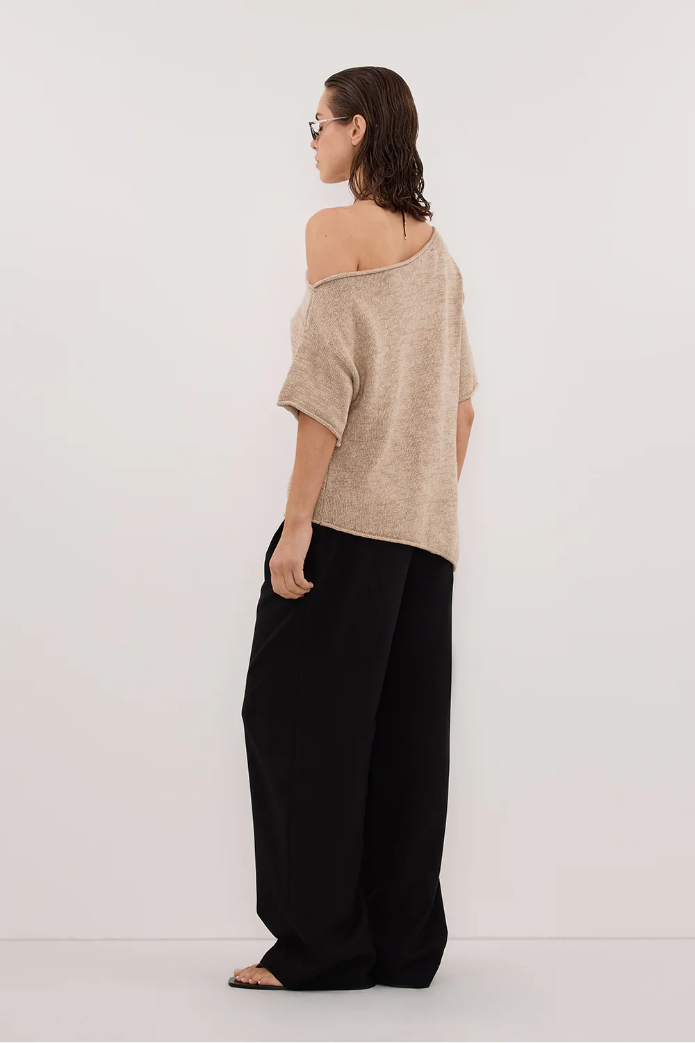 RICK NATURAL ASYM KNIT TOP - Yukikoi