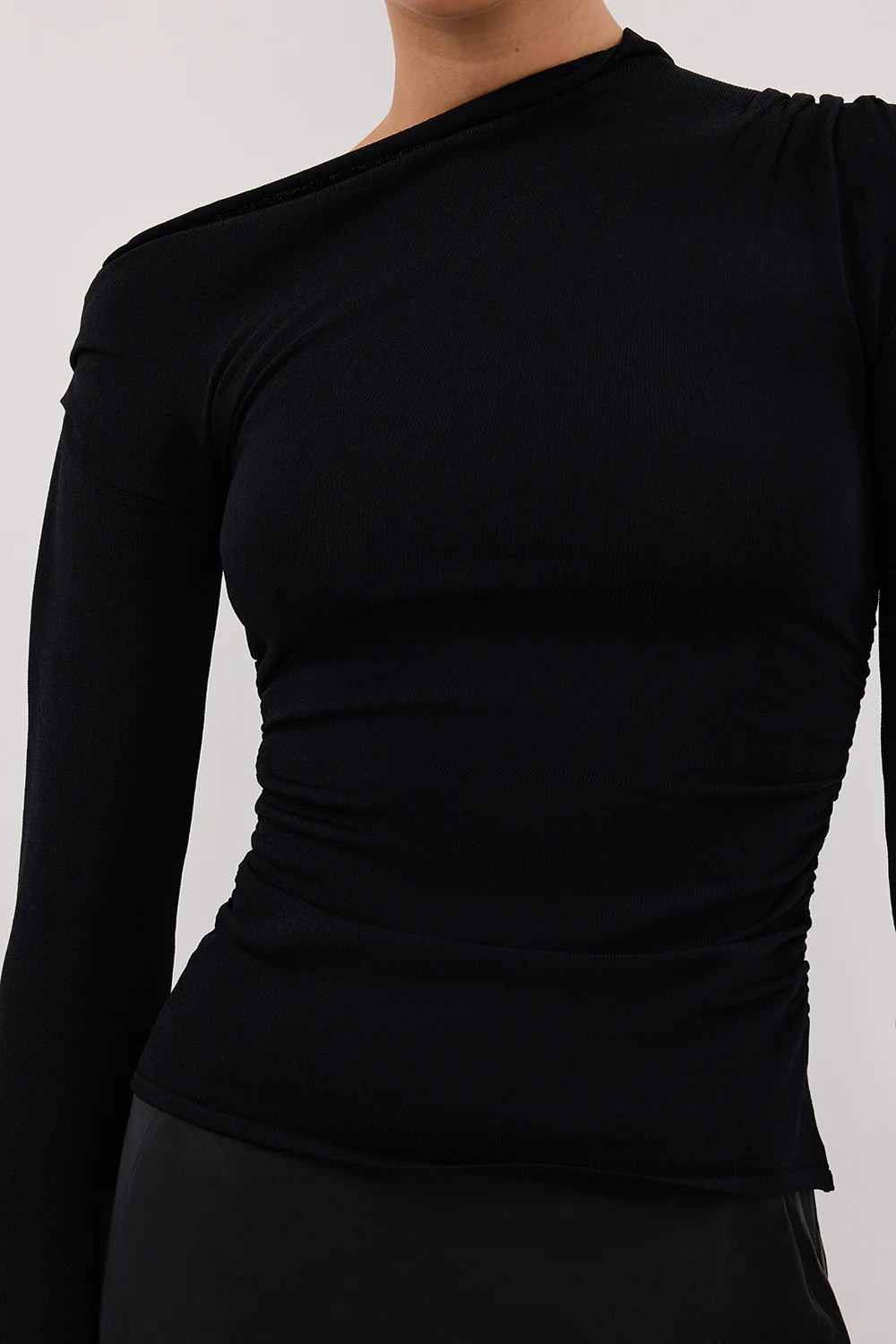 ARIEL BLACK LONG SLEEVE KNIT TOP - Yukikoi
