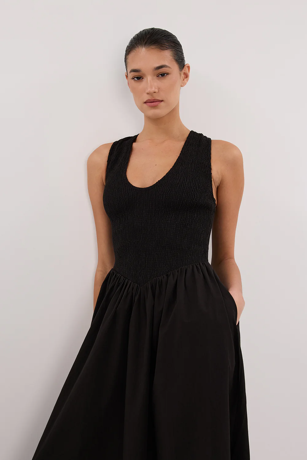 FLORENCE BLACK SLEEVELESS COTTON MIDI DRESS - Yukikoi