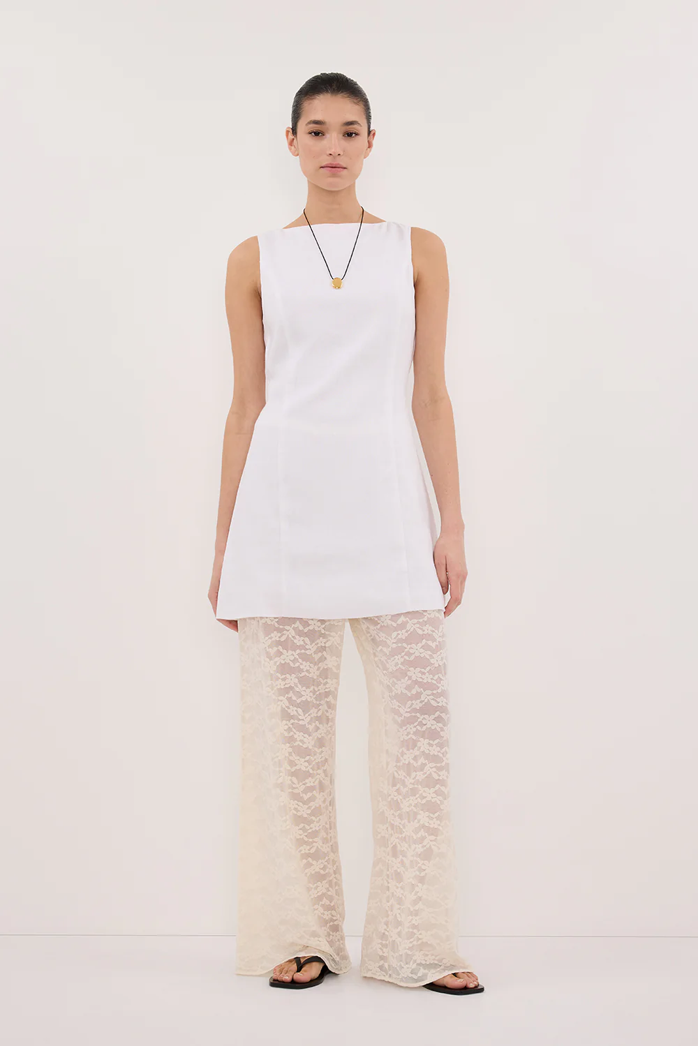 LACY WHITE SLEEVELESS LINEN MINI DRESS - Yukikoi