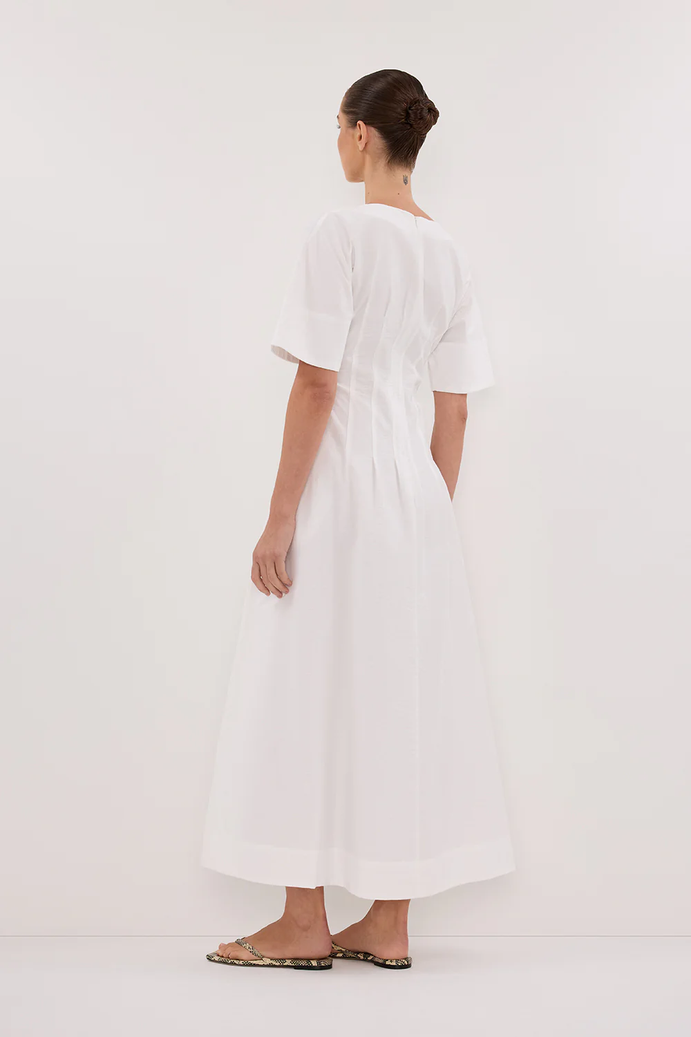 DAPHNE WHITE SLEEVED MIDI DRESS - Yukikoi