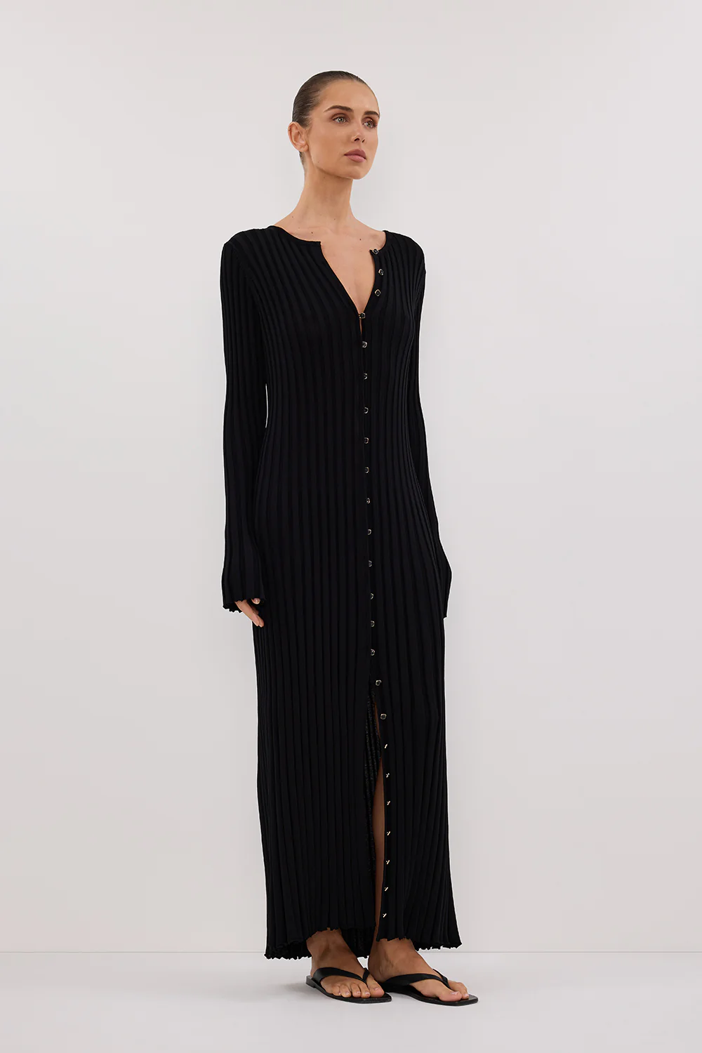 ALI BLACK SLEEVED KNIT MIDI DRESS - Yukikoi