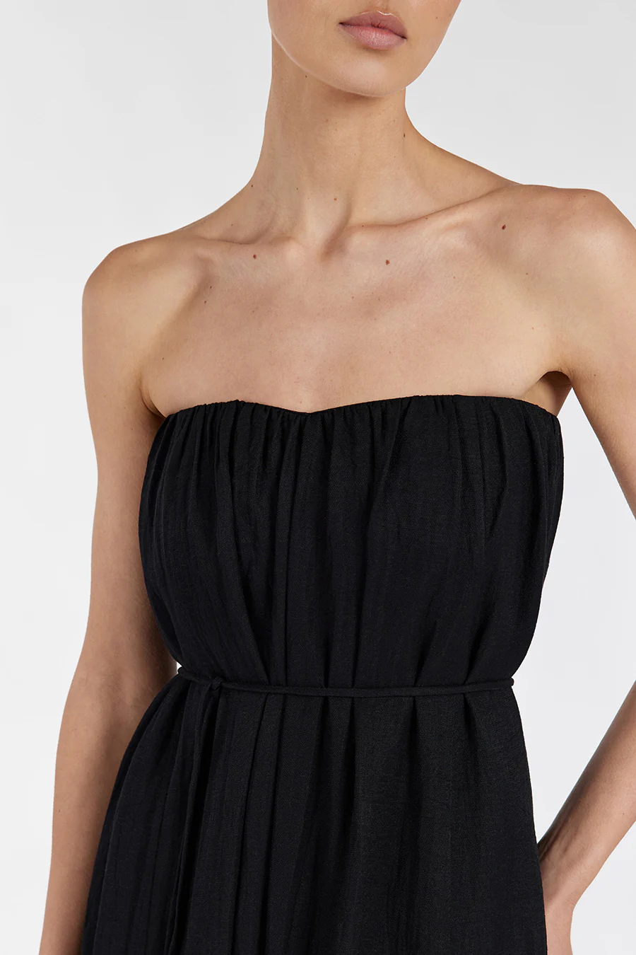 SHANIYA BLACK STRAPLESS MIDI DRESS - Yukikoi