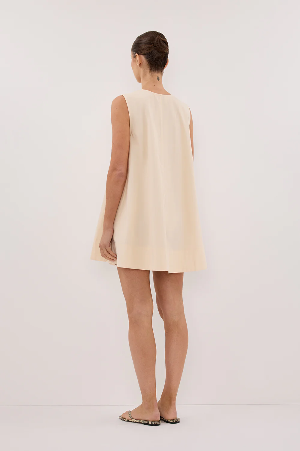 GABBY BUTTERMILK OVERSIZED COTTON MINI DRESS - Yukikoi