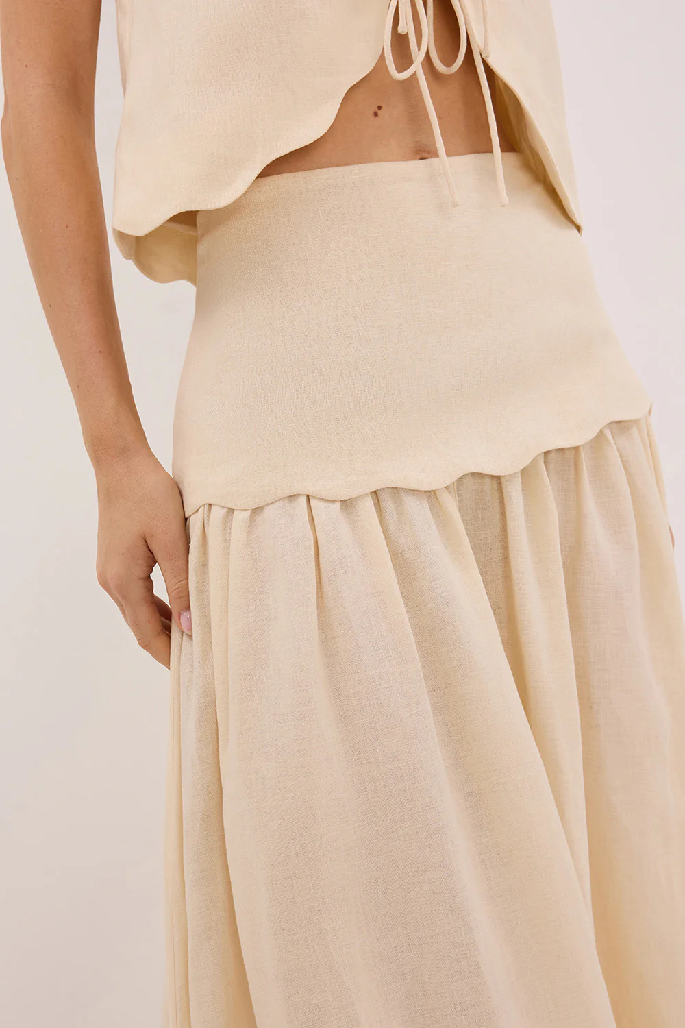 LELA SANDSTONE LINEN MIDI SKIRT - Yukikoi