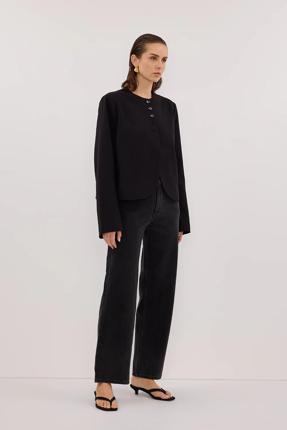 RYAN BLACK CROPPED BLAZER - Yukikoi