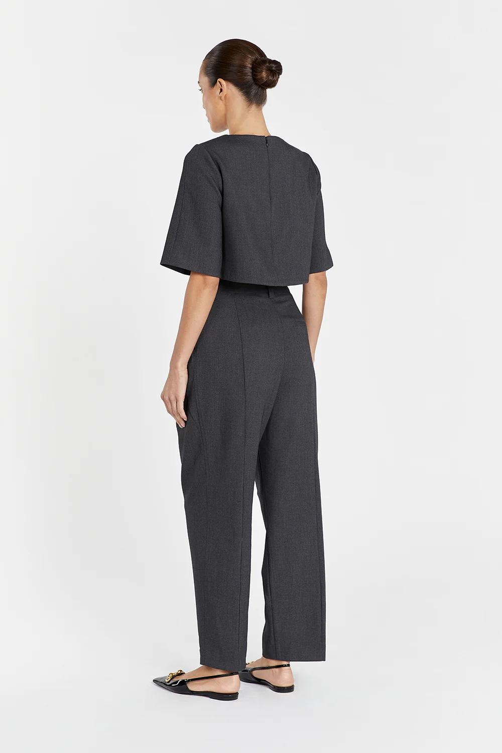 CAREY CHARCOAL CROPPED TEE - Yukikoi