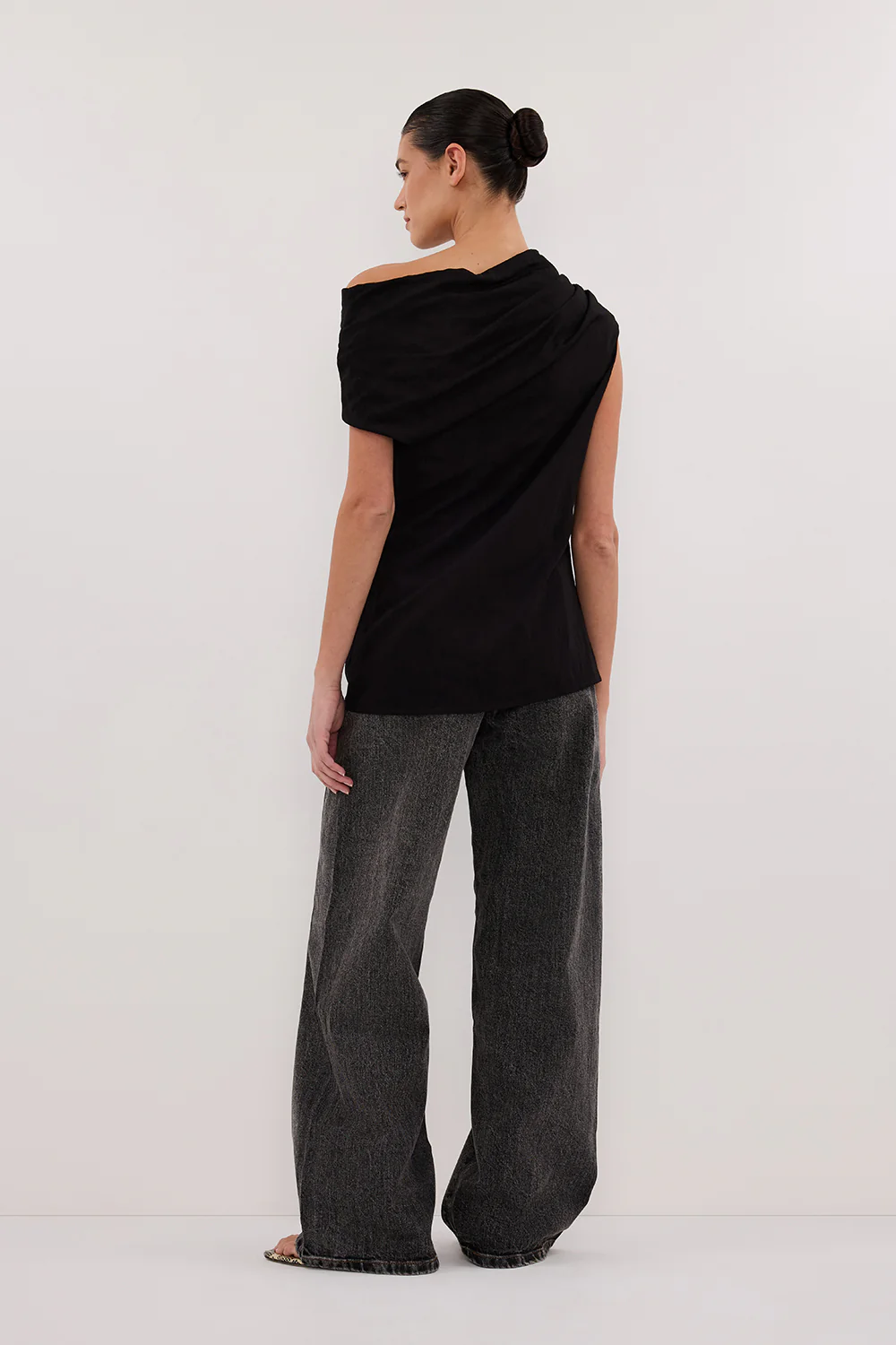 ANDY BLACK ASYM DRAPED TOP - Yukikoi