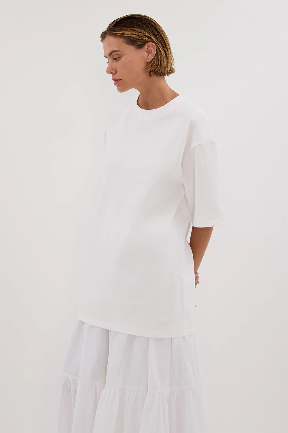 NOAH WHITE LONGLINE TEE - Yukikoi