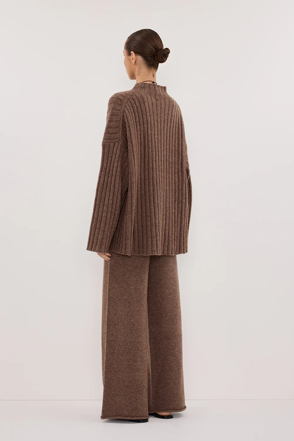 TUCSON MOCHA HIGH NECK KNIT JUMPER - Yukikoi