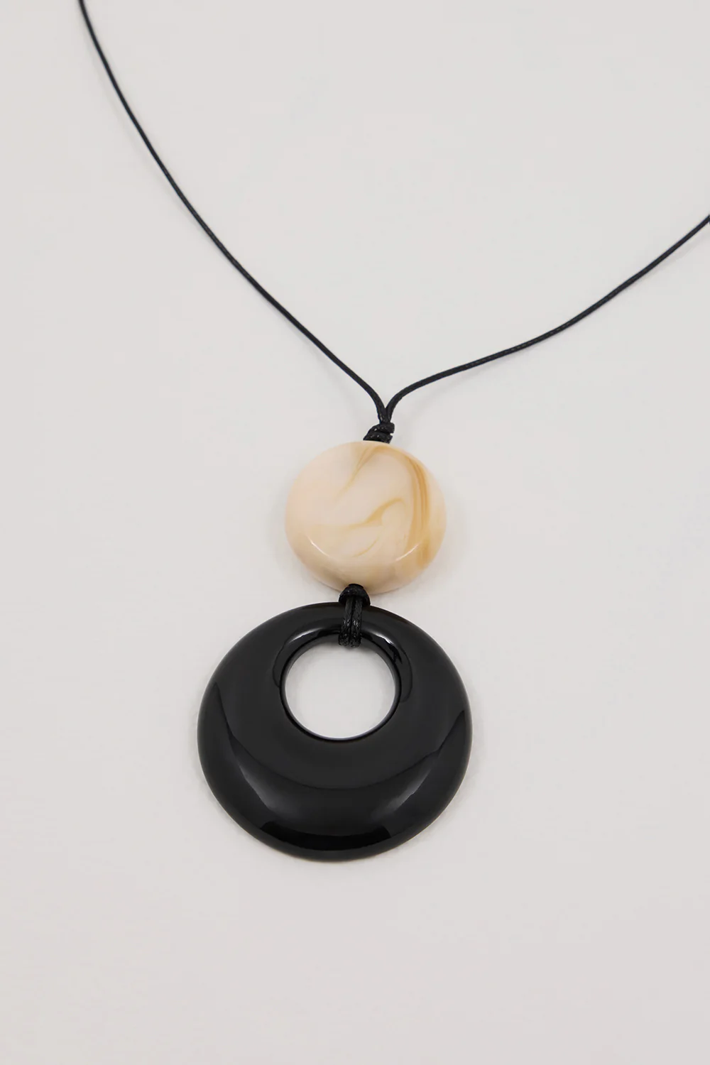 ANNA ROSSI ALBA BLACK NECKLACE - Yukikoi
