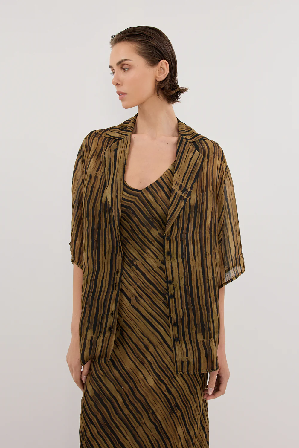 FLEUR DARK CHOCOLATE SHIRT - Yukikoi