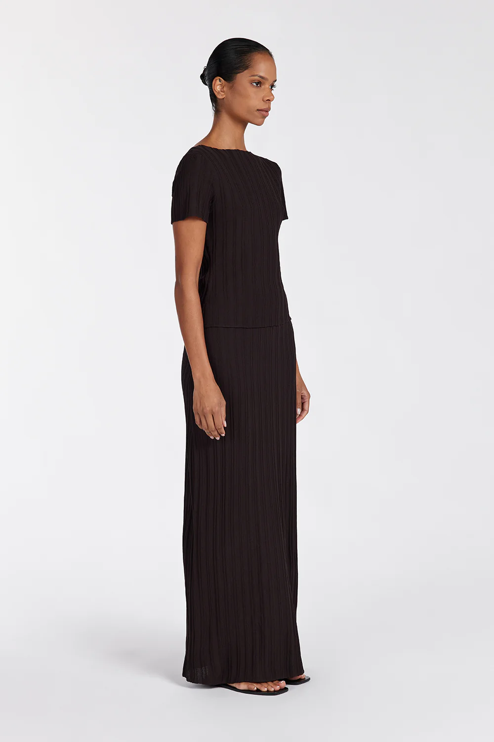 SYLVIA BITTER CHOC KNIT MIDI SKIRT - Yukikoi