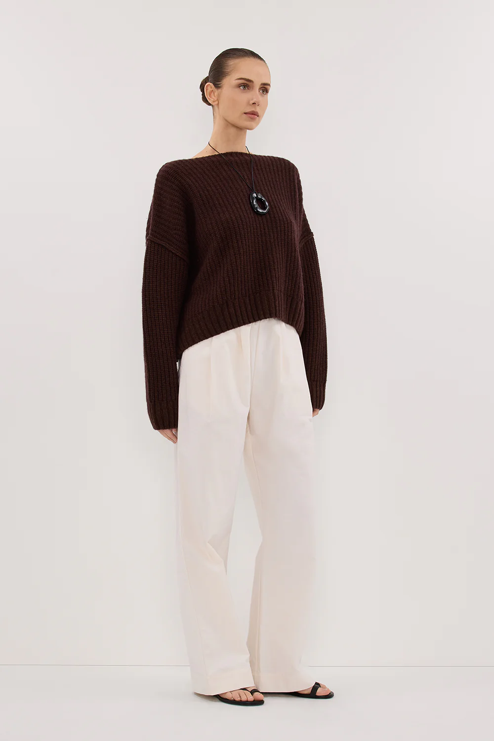 LIN CHOCOLATE BOAT NECK KNIT JUMPER - Yukikoi