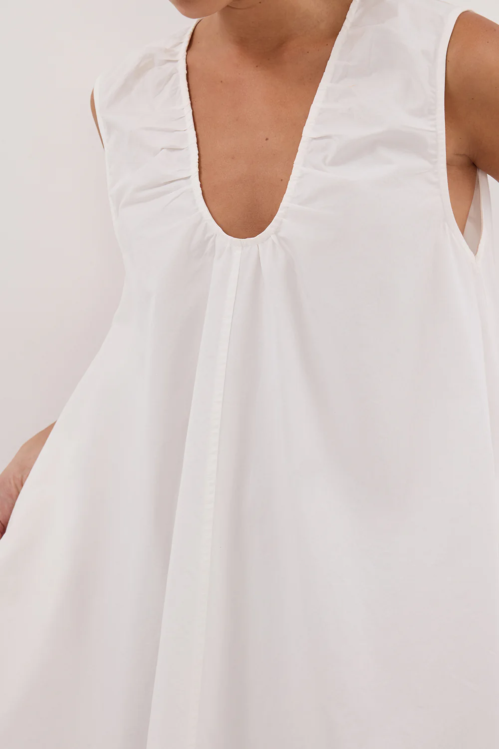 GABBY WHITE OVERSIZED COTTON MINI DRESS - Yukikoi