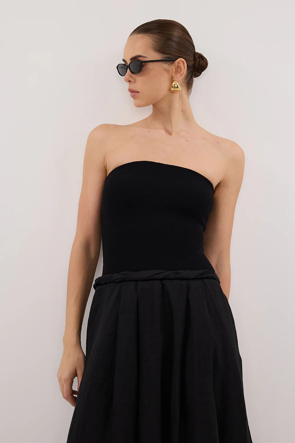 COCO BLACK STRAPLESS HYBRID MIDI DRESS - Yukikoi