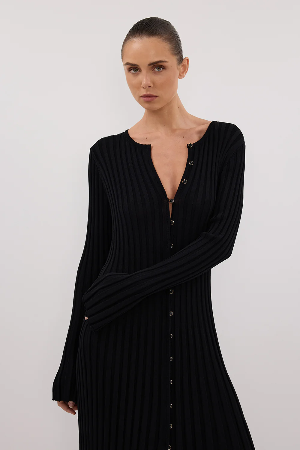 ALI BLACK SLEEVED KNIT MIDI DRESS - Yukikoi